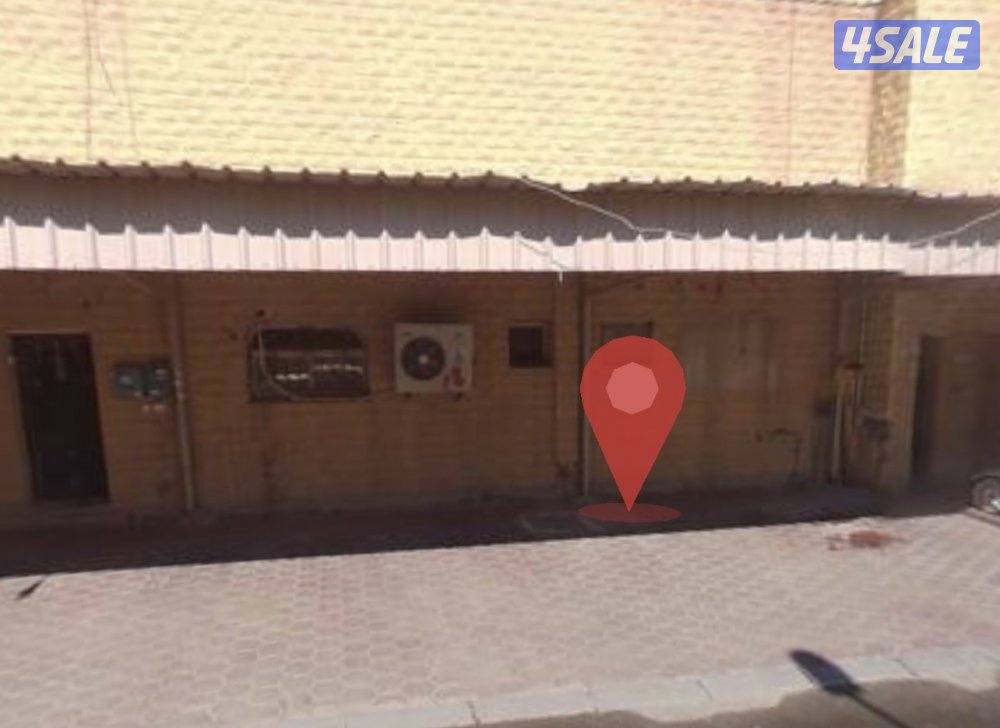 للبيع بيت في الدوحة ق4 نظيف شارع واحد0