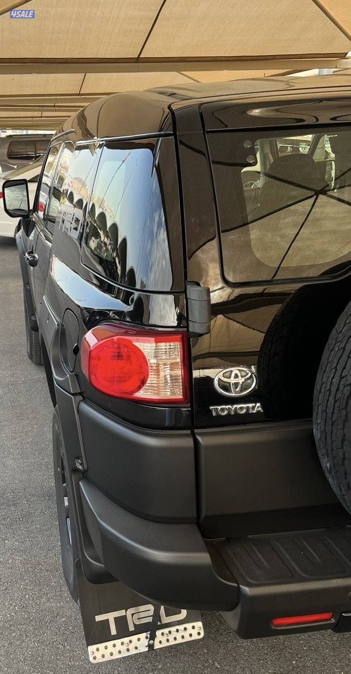 تويوتا اف جي موديل 20153