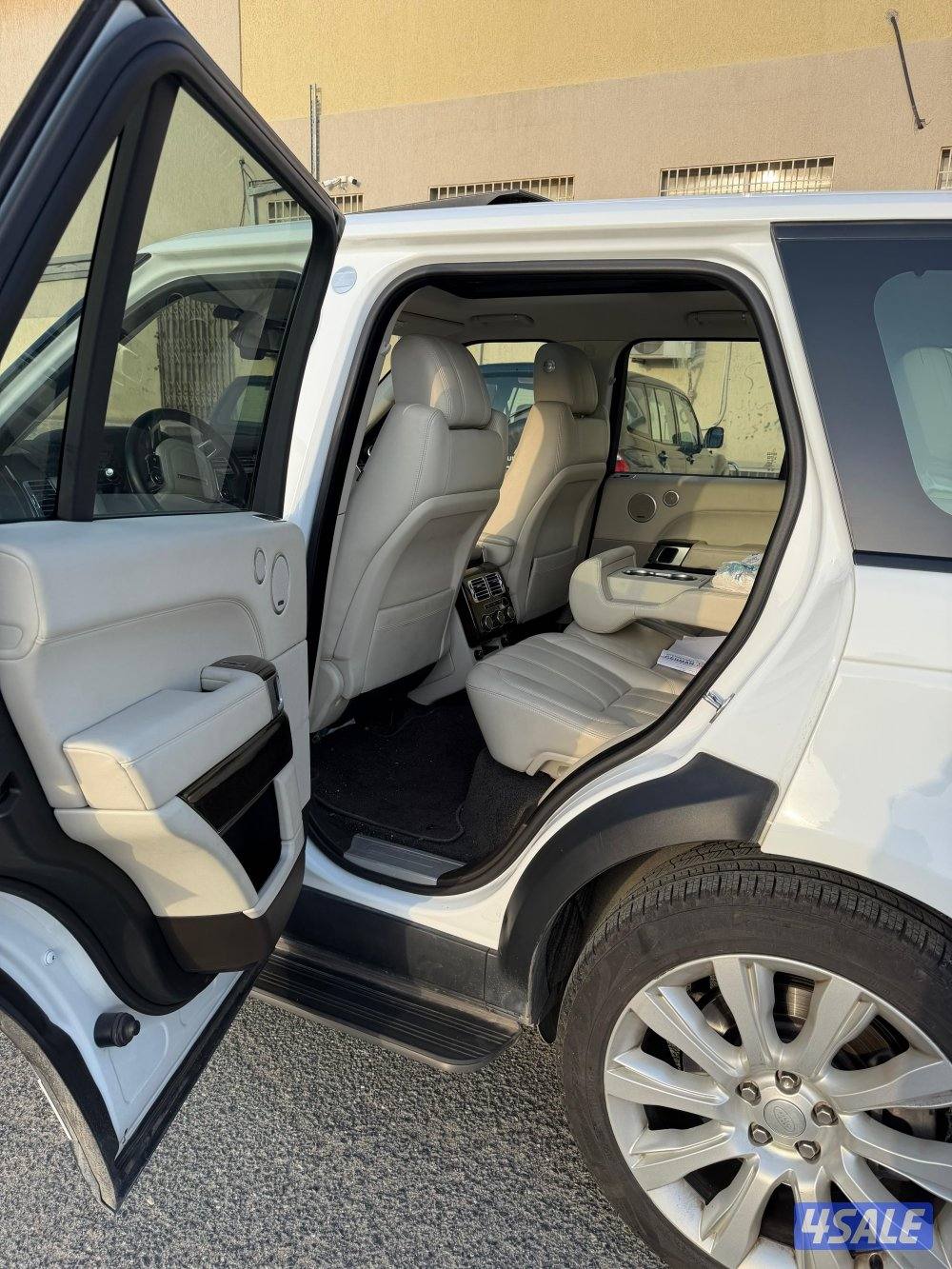 للبيع رنج روفر. سوبر تشارج  وارد قطر ( الفردان ) بحالة الوكاله3