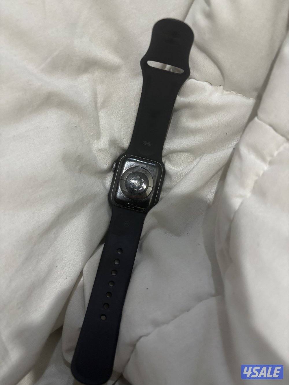 ساعه ابل الجيل 4 الوصف1