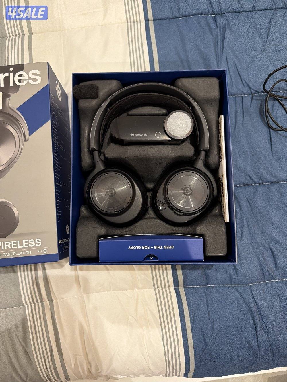 Arctis Nova Pro Wireless for PC & PlayStation1