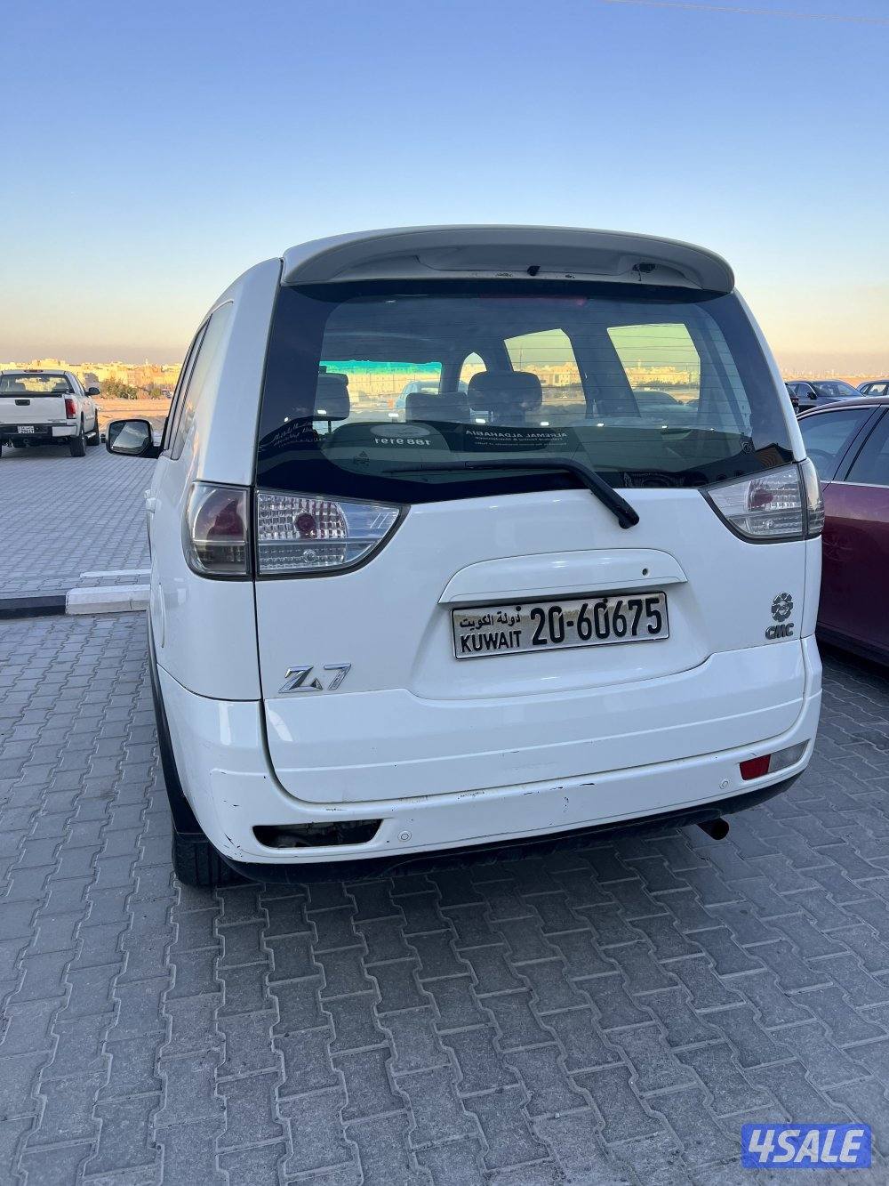 للبيع سياره عائليه JMC Z7 20122