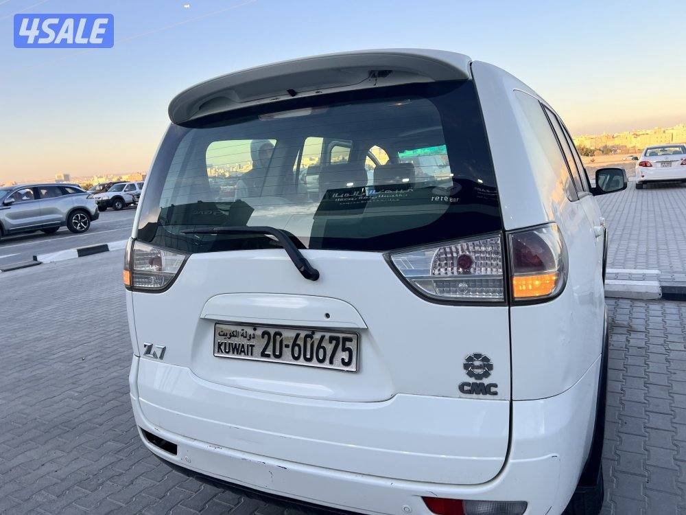 للبيع سياره عائليه JMC Z7 20128