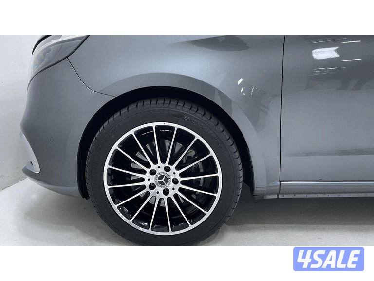 Mercedes-Benz V-Class8