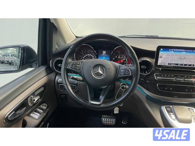 Mercedes-Benz V-Class12