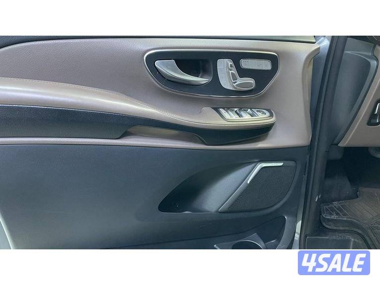 Mercedes-Benz V-Class14