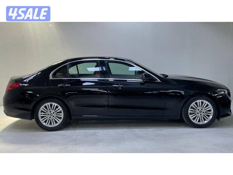 Mercedes-Benz C-Class4