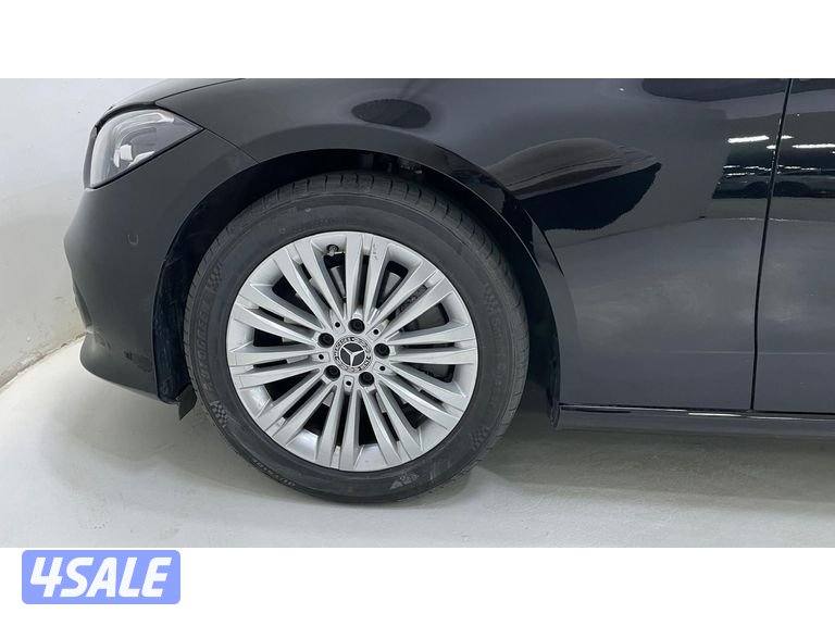 Mercedes-Benz C-Class8