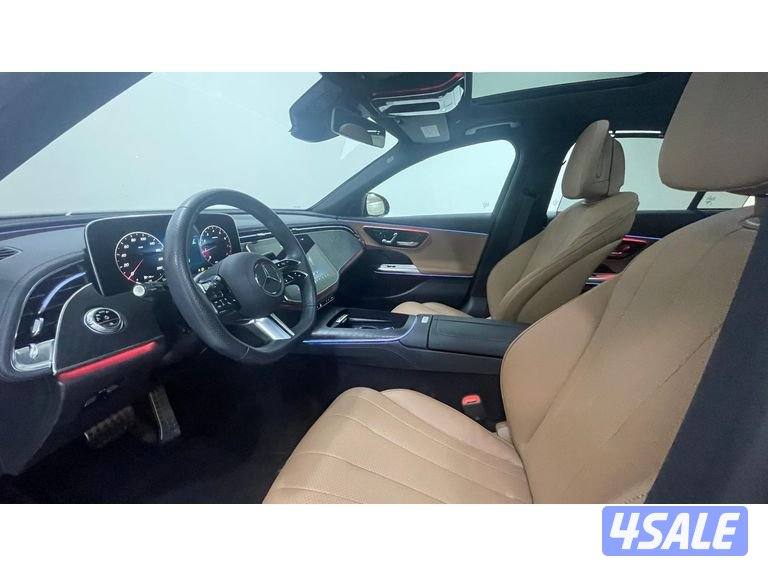 Mercedes-Benz E-Class9