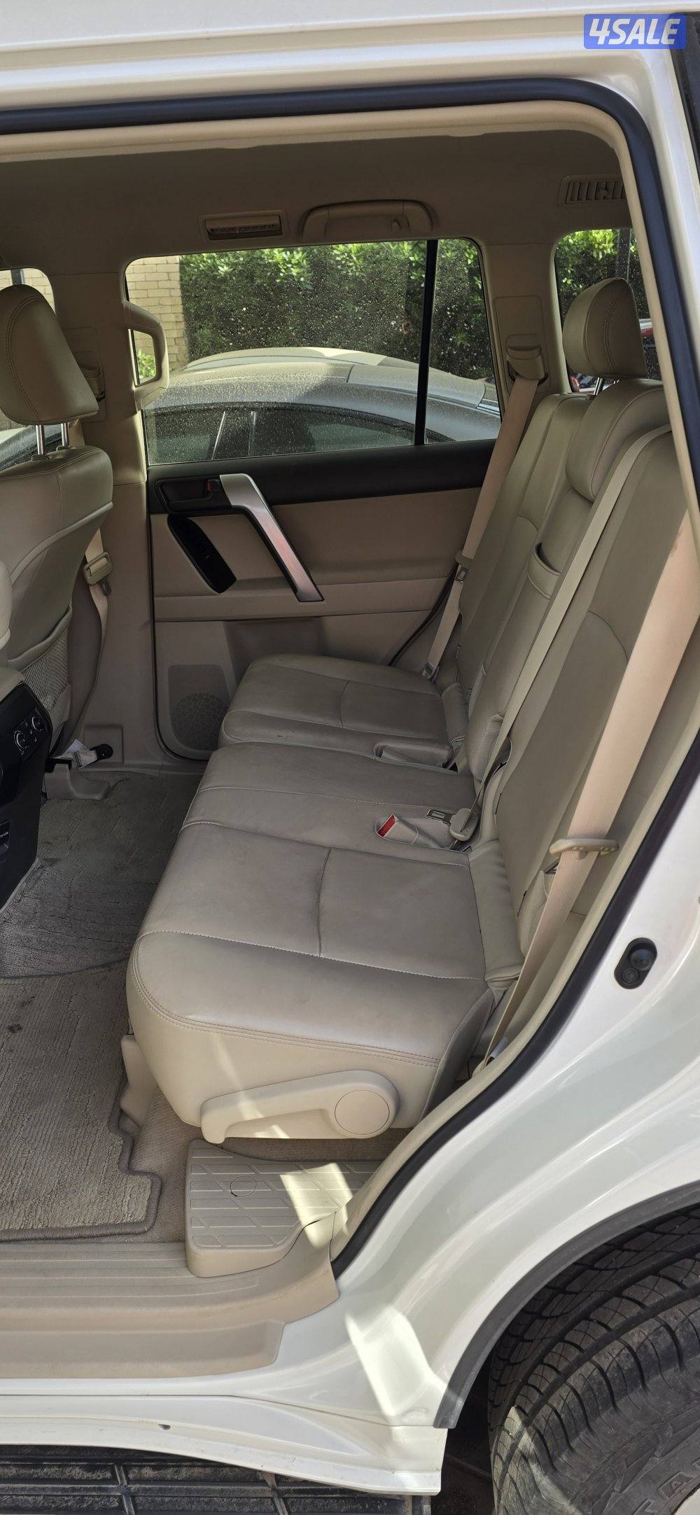 excelent family Car, low mileage7