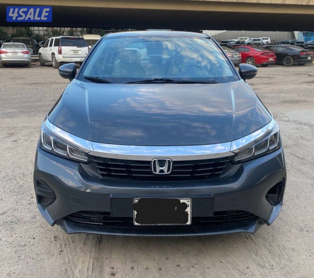 Honda city 2024 car for sale , engine 1500 cc , engine gear all good0