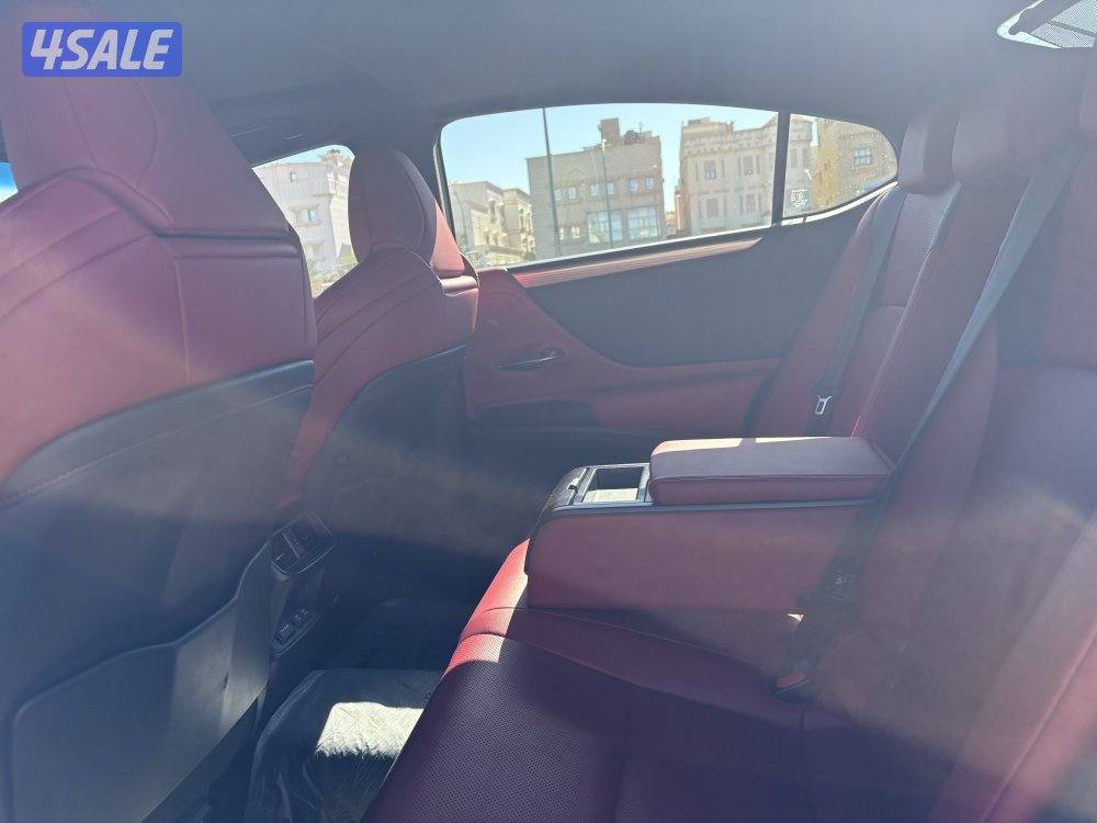 لكزس es350 F sport5