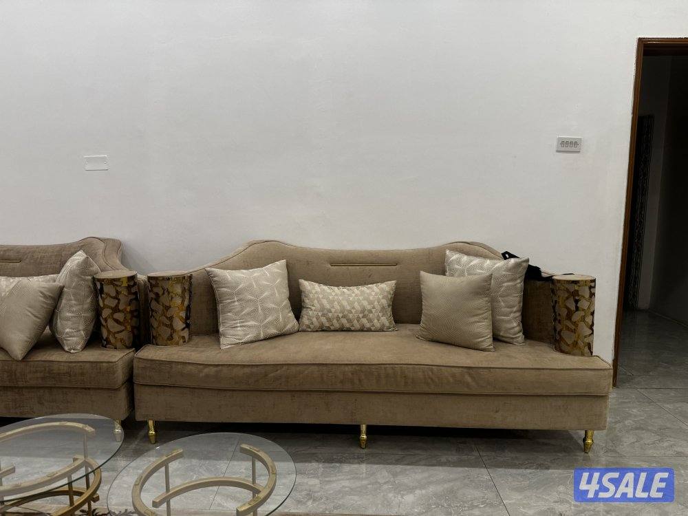 للبيع كنب نظيف استعمال خفيف0