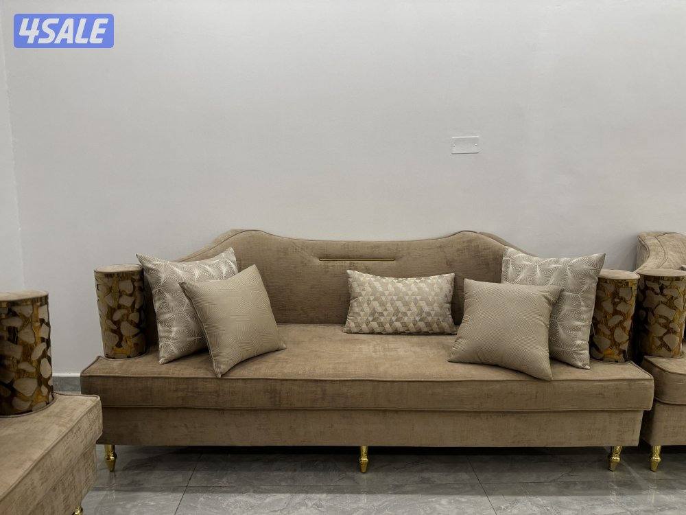 للبيع كنب نظيف استعمال خفيف3