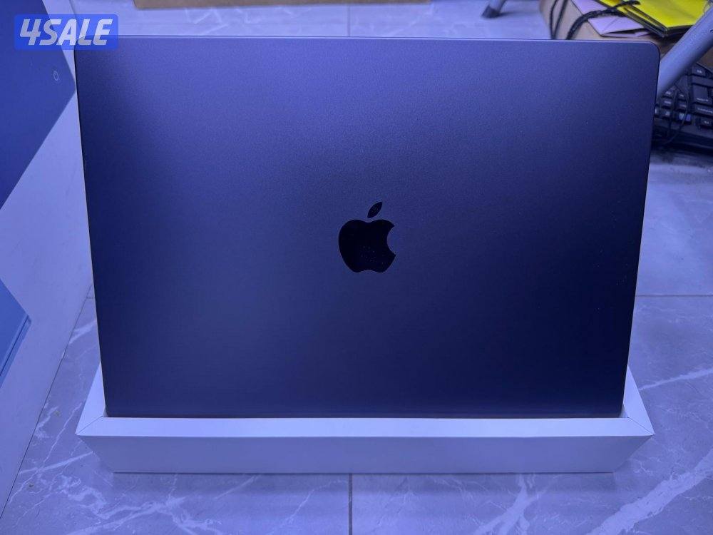 للبيع MACBOOK PRO MAX بحالة ممتازة كالجديد1