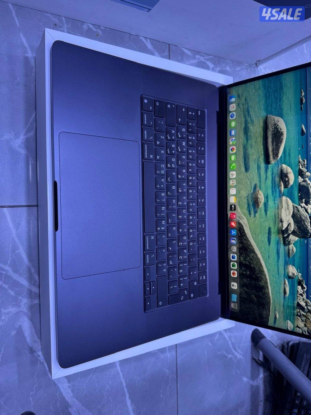 للبيع MACBOOK PRO MAX بحالة ممتازة كالجديد2