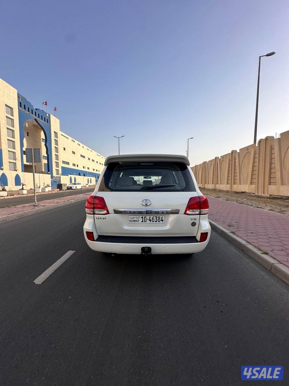 🚘 تويوتا - لاند كروزر 20115