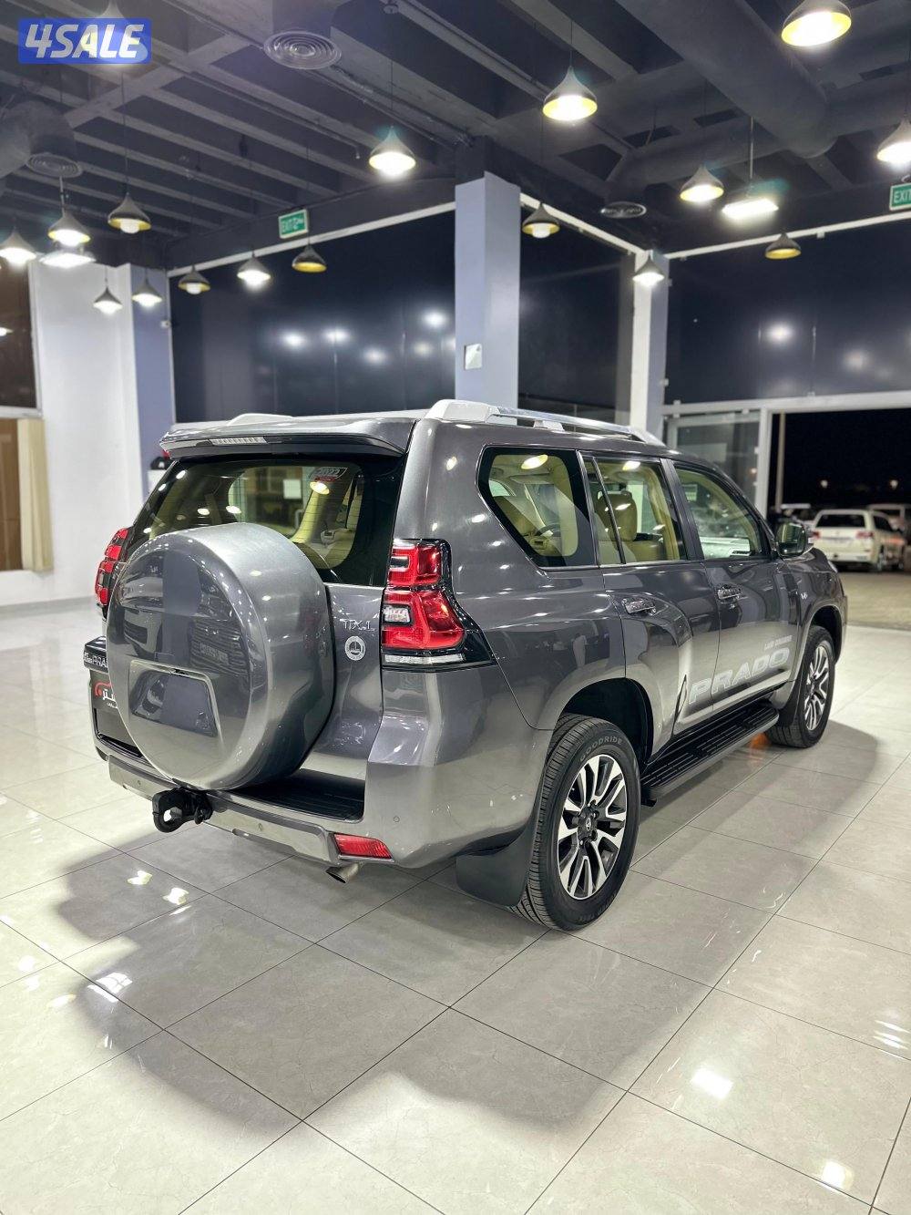 برادو TXL الساير موديل 2022 عداد 68 الف5