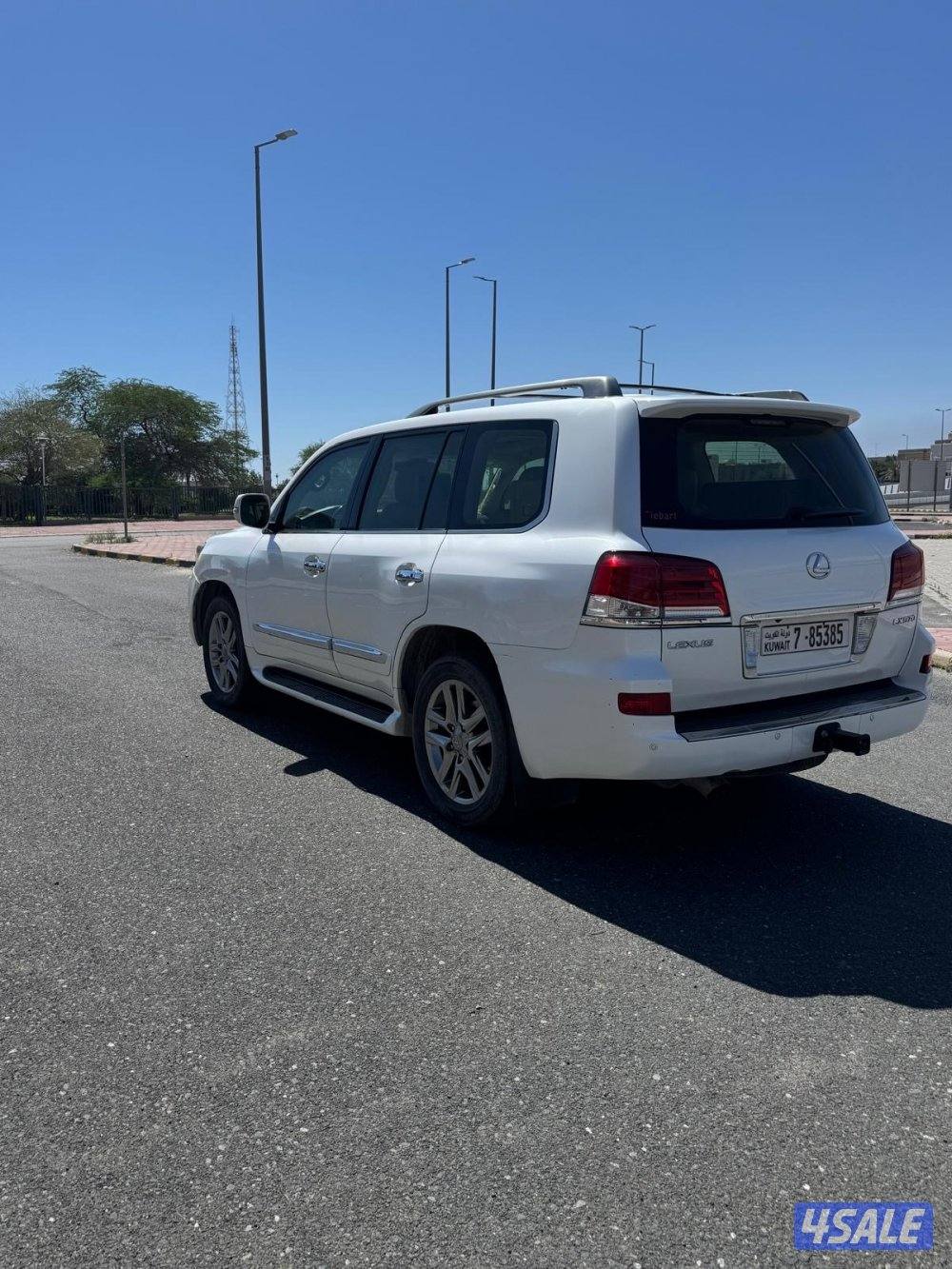 للبيع لكزس LX 5700