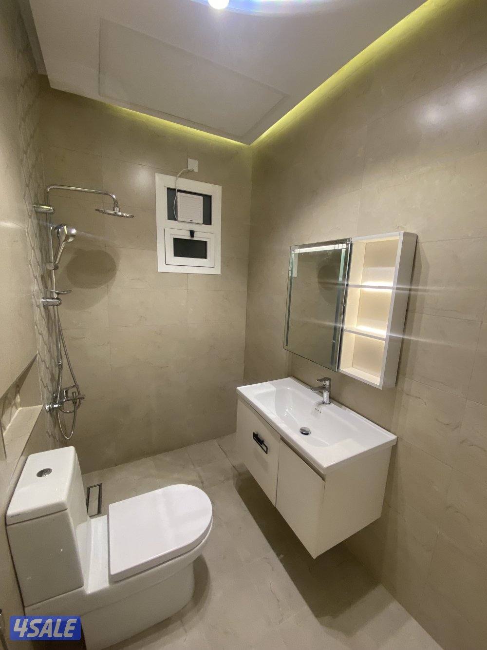 للإيجار شقة vip غرب عبدالله المبارك من المالك مباشر9