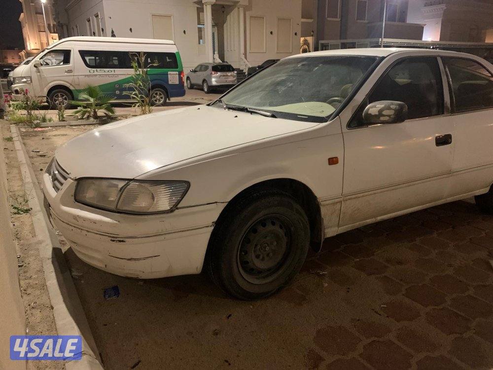 للبيع/ كامري 20010