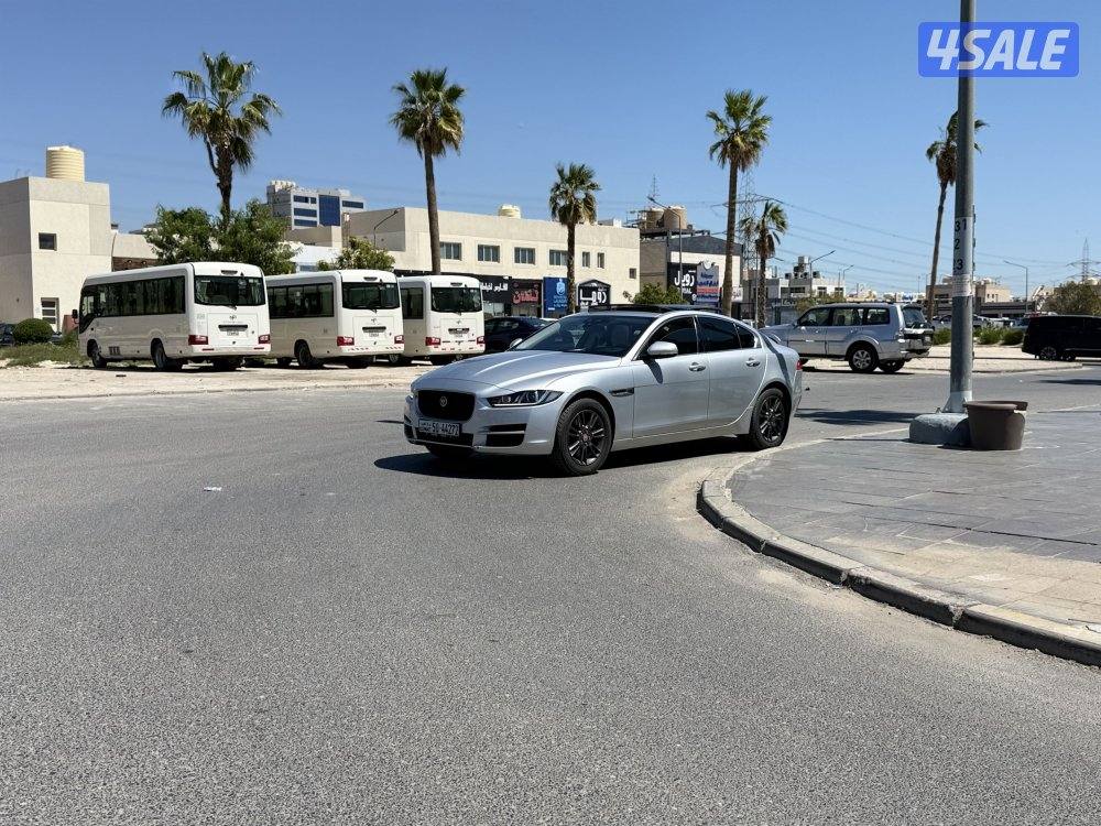جاكور XE1
