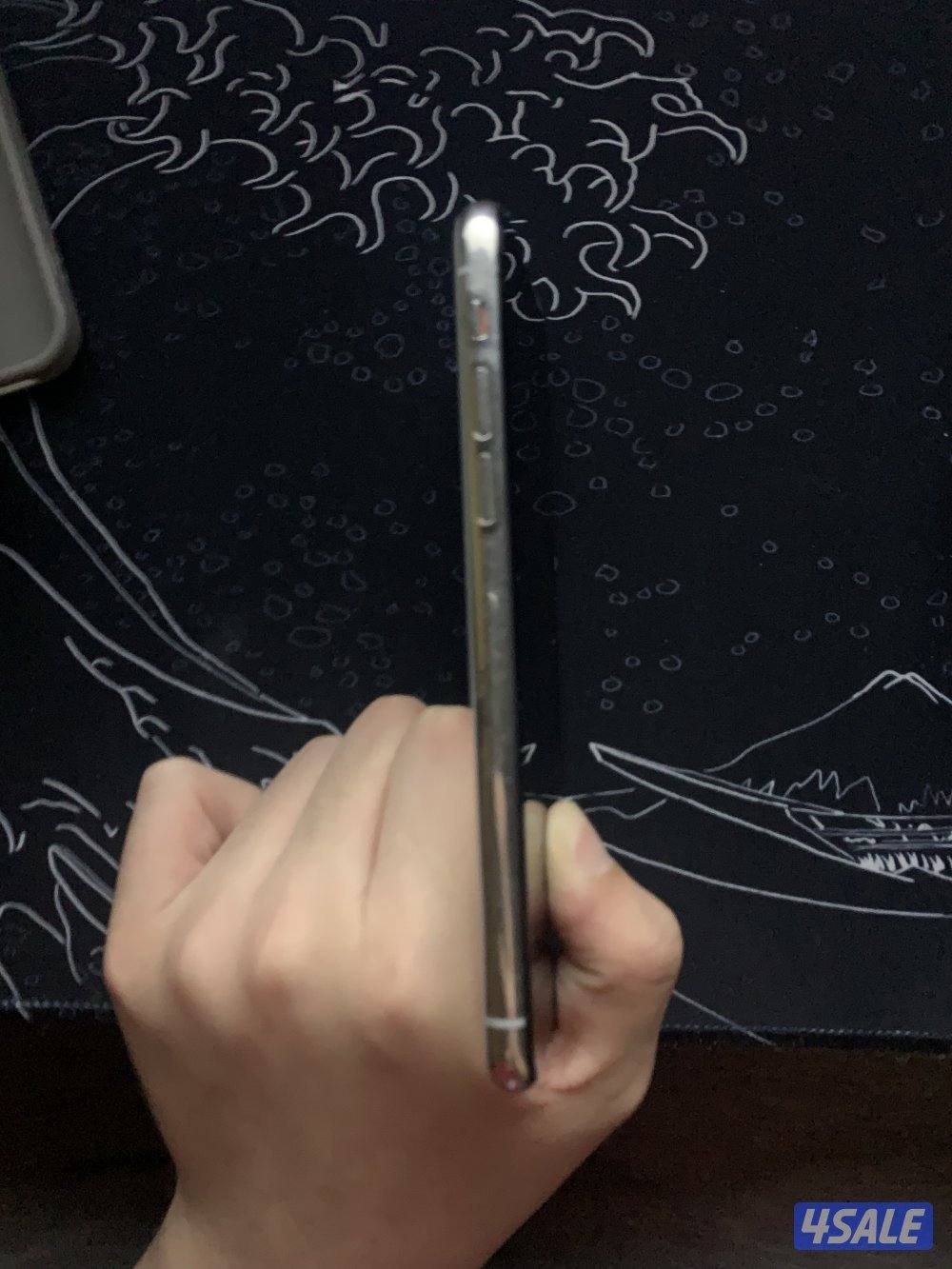 ايفون x للبيع ٢٥٦جيجا5