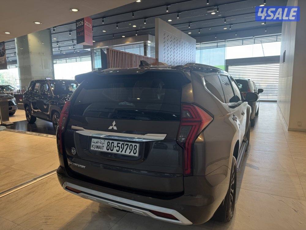 Mitsubishi montero sport2