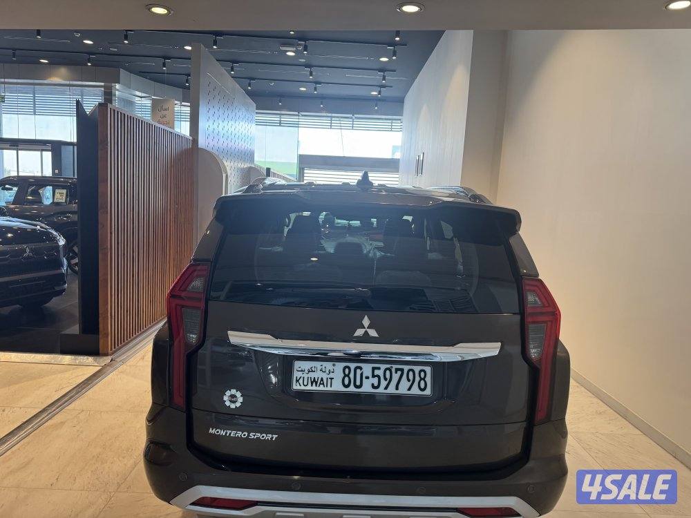 Mitsubishi montero sport3