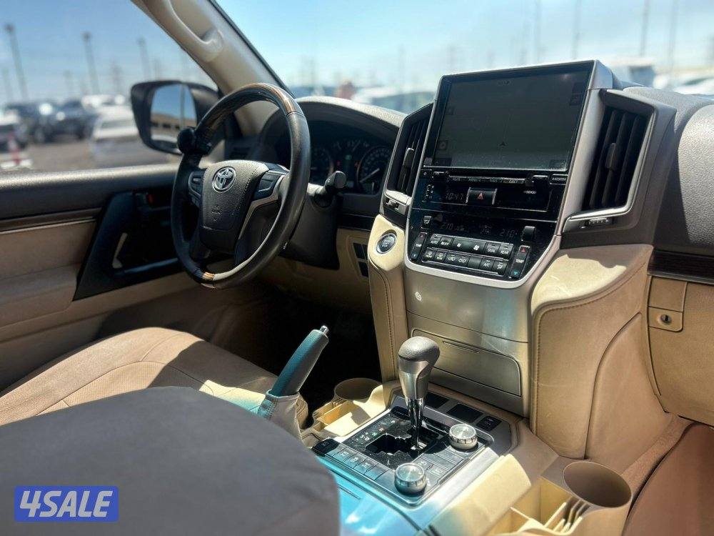 تويوتا لاند كروزر GX.R-V6 موديل 2021 ماشى 116.000 k.m   وارد الساير .7