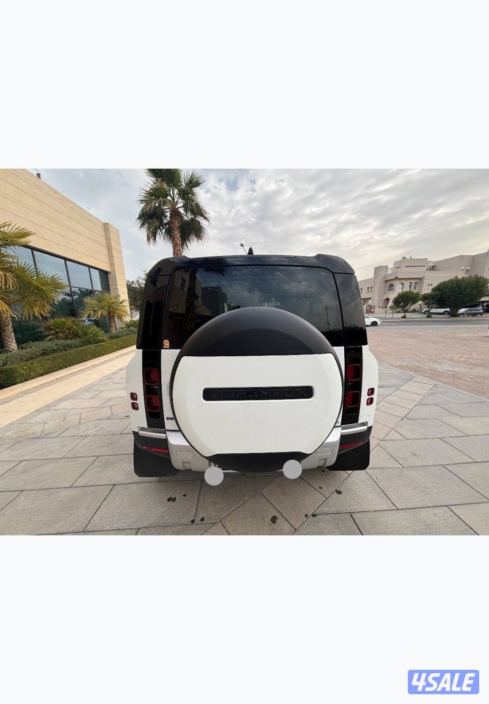 Defender Land Rover  model 2021 V61