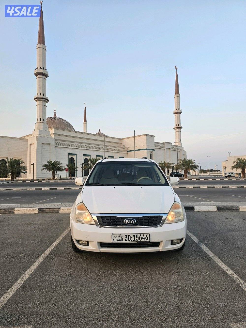 للبيع كرنفال عائليه نظيفه0