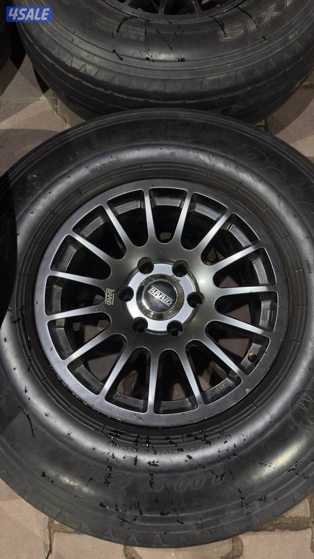 للبيع 4 رنقات برايد اسباني اصلي مع 4 بوالين نص عمر1