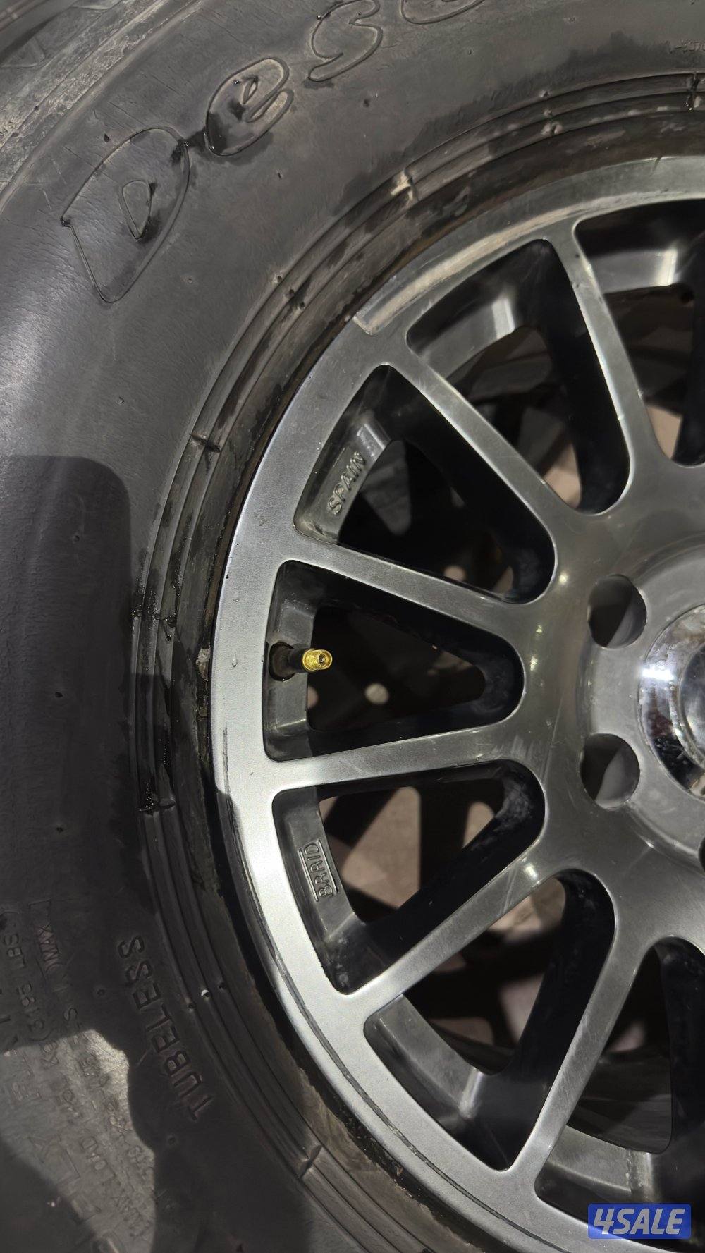 للبيع 4 رنقات برايد اسباني اصلي مع 4 بوالين نص عمر2