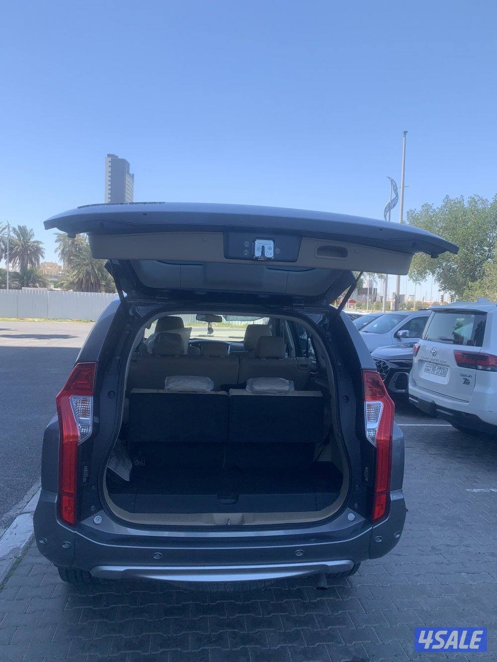 للبيع جيب مونتيرو موديل ٢٠١٨ ماشي 48 الف فقط5