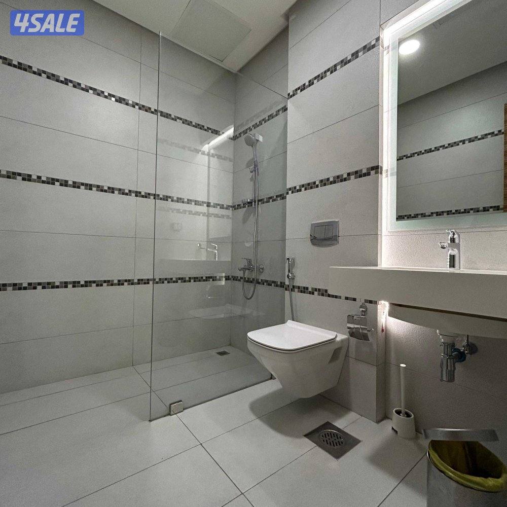 شقة مفروشة للإيجار في شرق قطعة 33