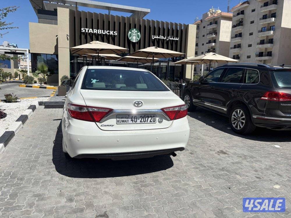 للبيع تويوتا  كامري موديل 2017 بحاله ممتازه عداد157 الف فيها اصباخ0