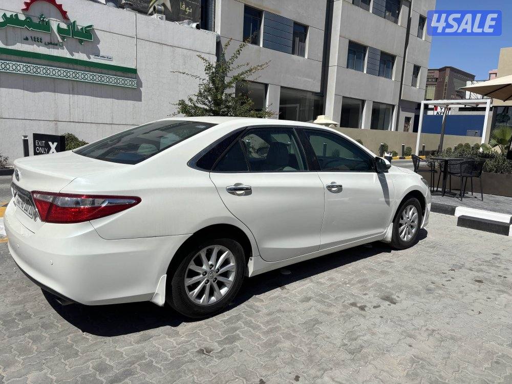 للبيع تويوتا  كامري موديل 2017 بحاله ممتازه عداد157 الف فيها اصباخ1