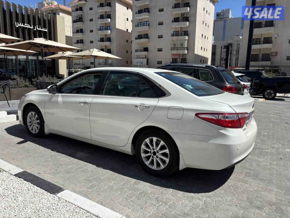 للبيع تويوتا  كامري موديل 2017 بحاله ممتازه عداد157 الف فيها اصباخ4