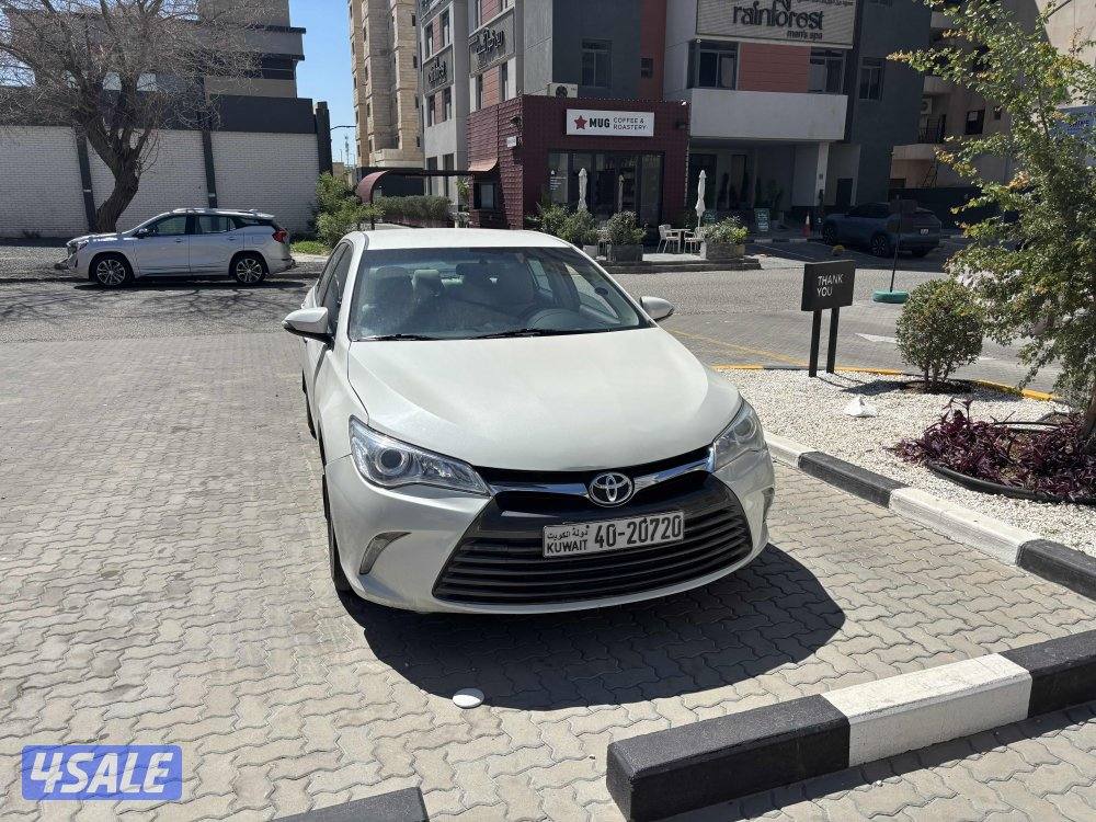 للبيع تويوتا  كامري موديل 2017 بحاله ممتازه عداد157 الف فيها اصباخ5