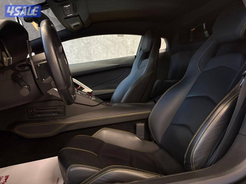 لمبرجيني افانتادور LP700 _41