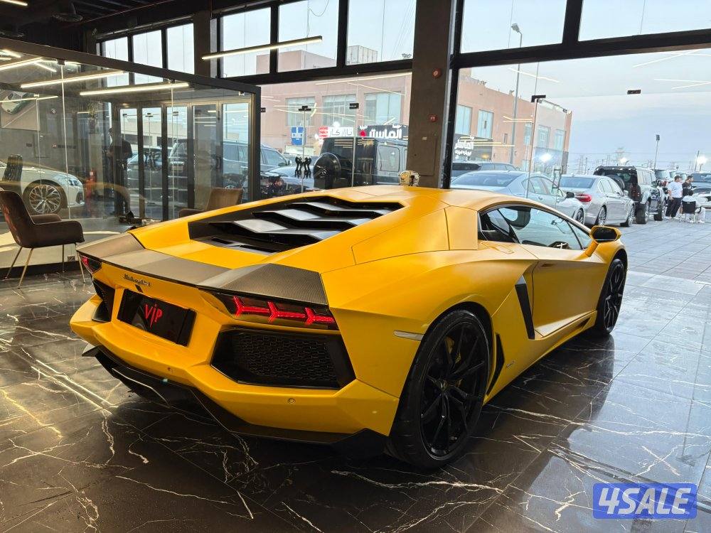 لمبرجيني افانتادور LP700 _47