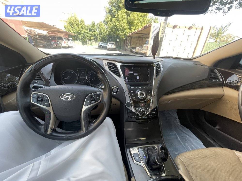 أزيرا ٢٠١٥1