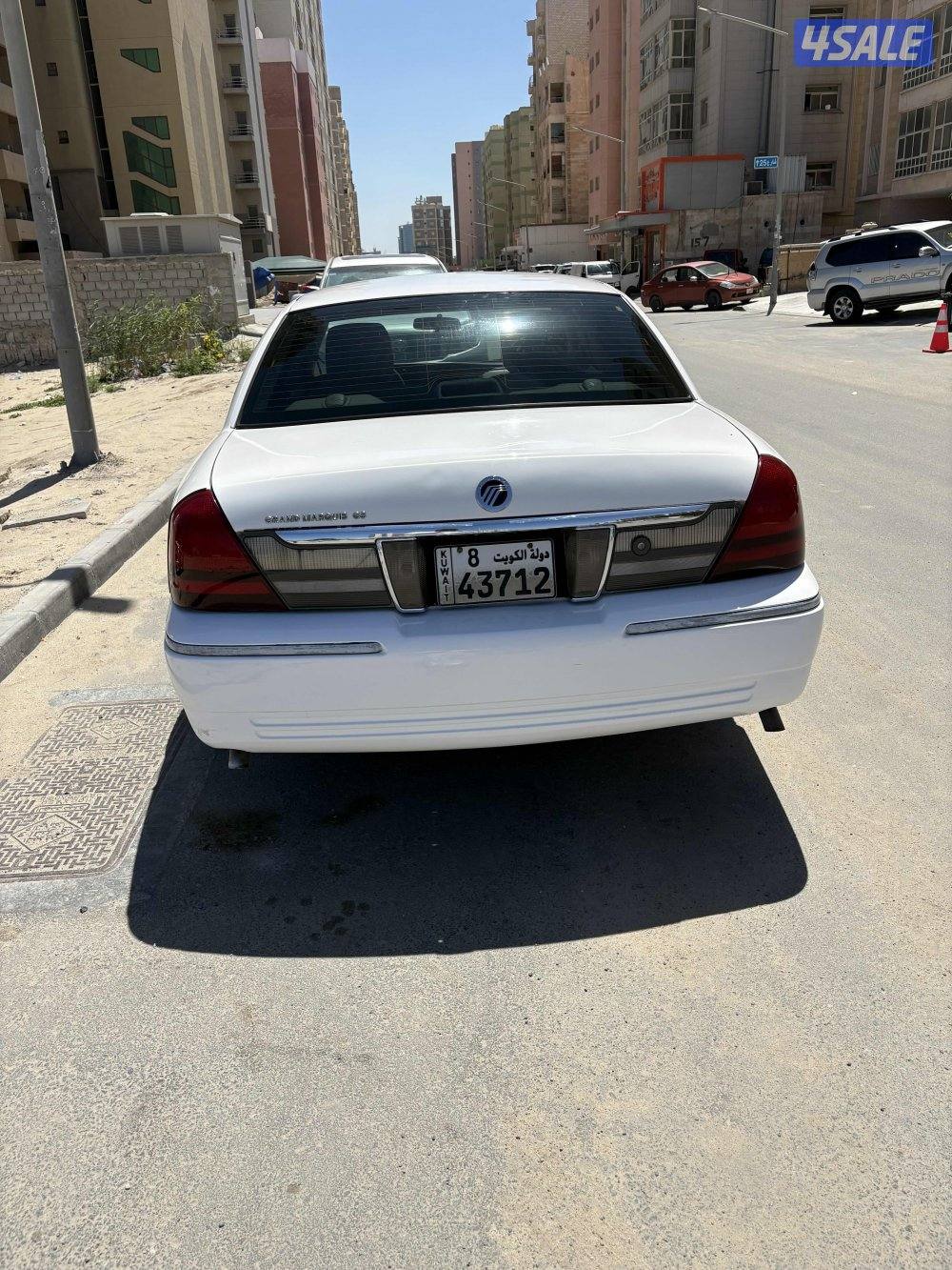 فورد ماركيز 2011 شرط الفحص قير مكينه شاصي بحاله ممتازه ماشي 348 الف1