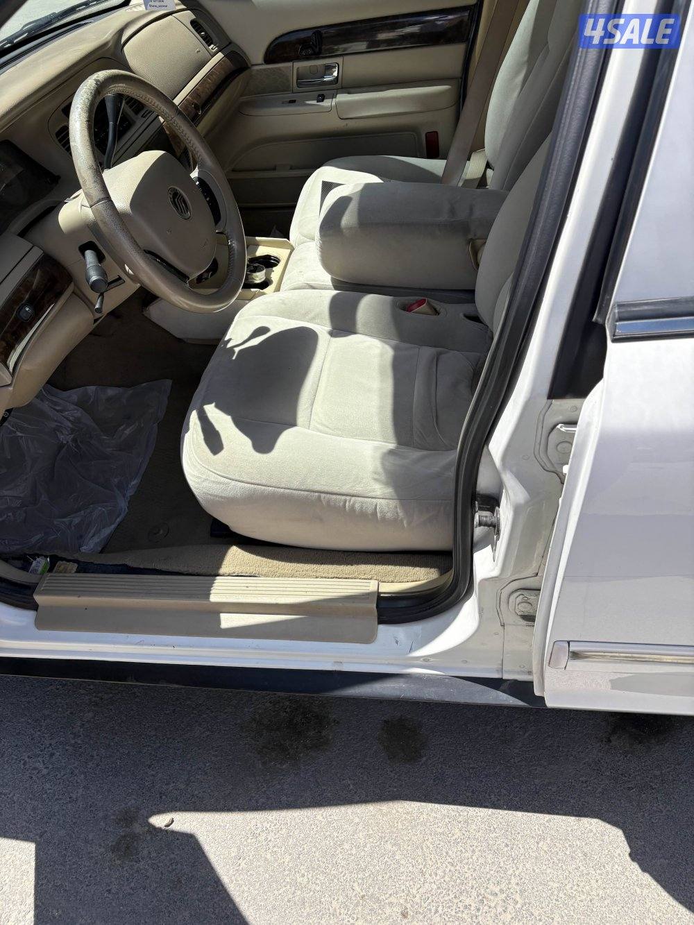 فورد ماركيز 2011 شرط الفحص قير مكينه شاصي بحاله ممتازه ماشي 348 الف3