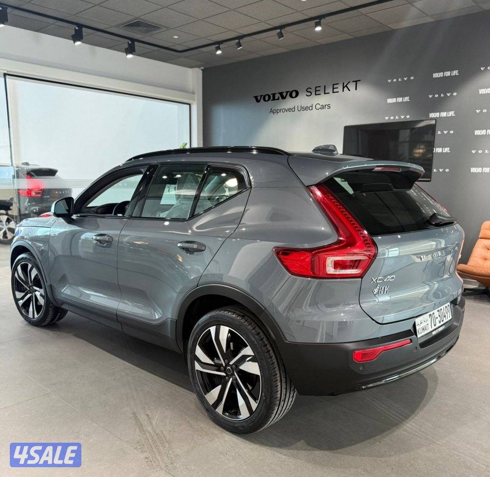 للبيع XC40 20232