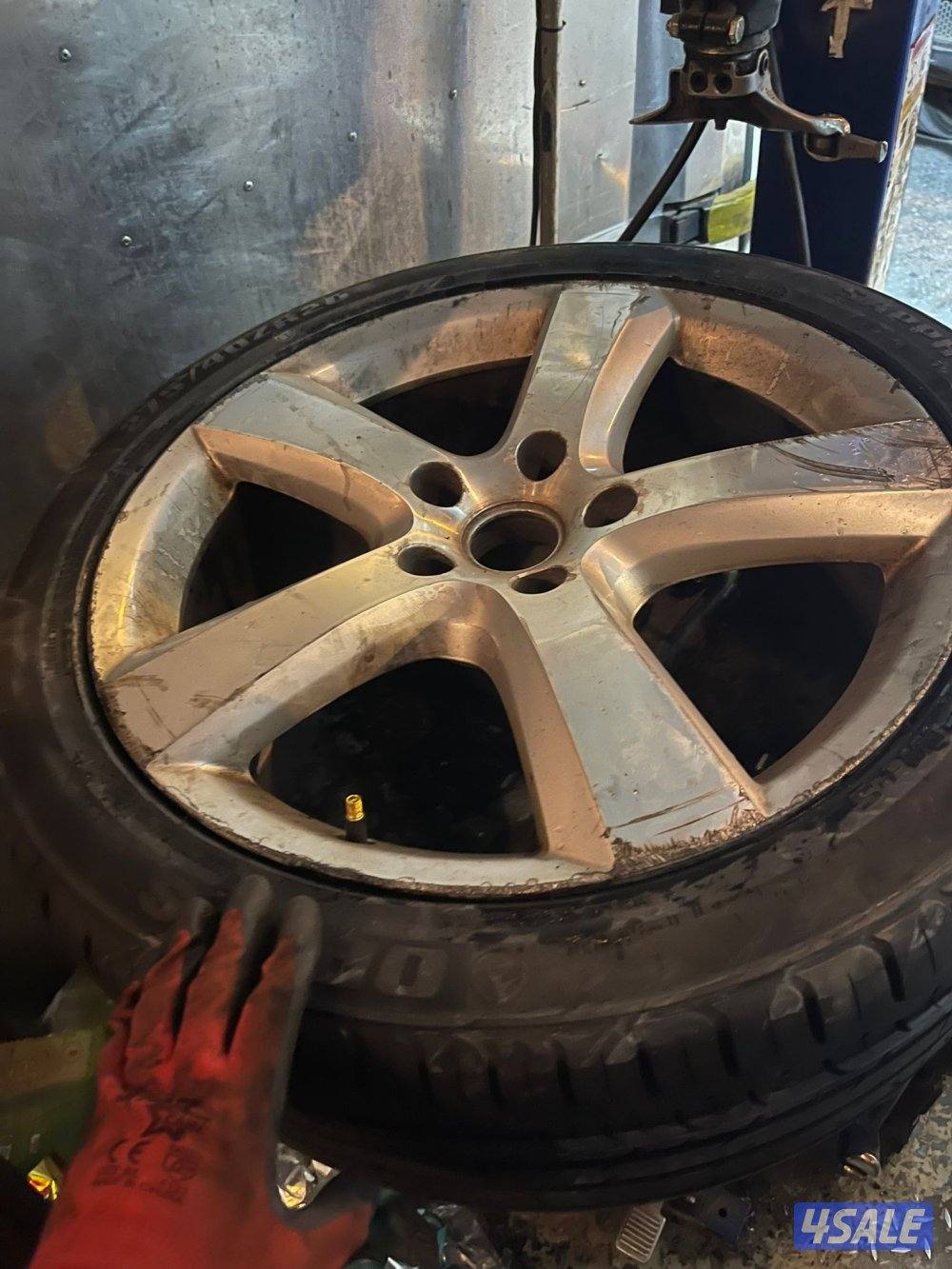 تبديل بطارية بطاريات تبديل تواير تاير اطارات كراج متنقل بنشر متنقل فحص1