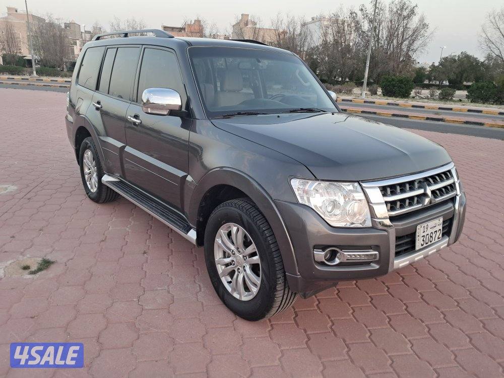 للبيع باجيرو موديل 2020 ماشي 148 الف مكينه الكبير 38001