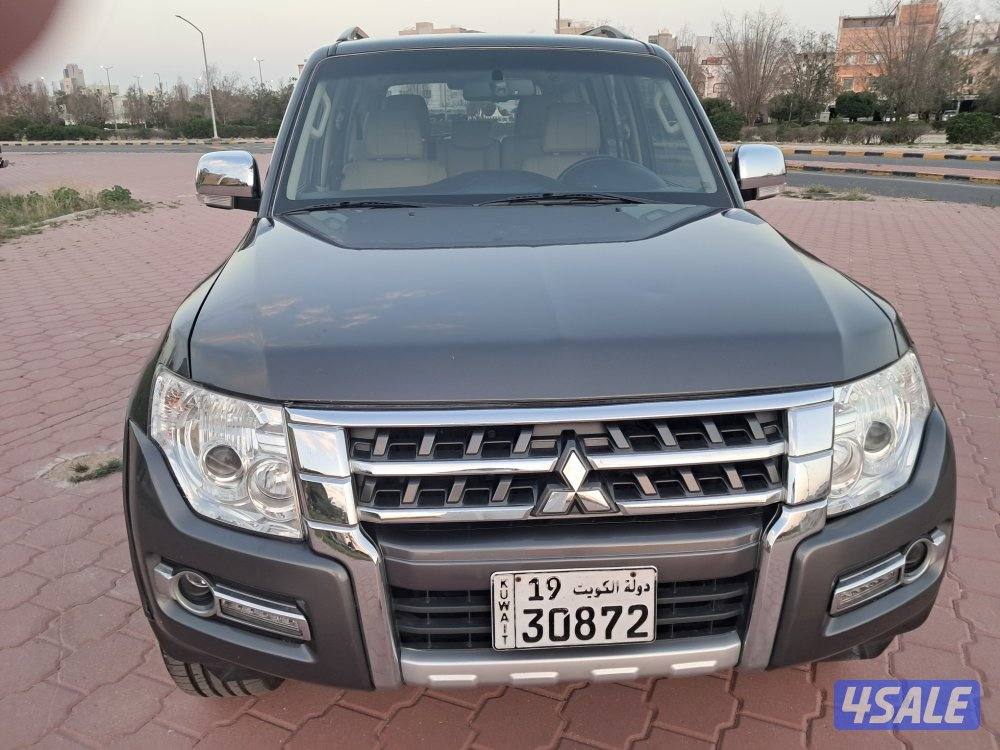 للبيع باجيرو موديل 2020 ماشي 148 الف مكينه الكبير 38002