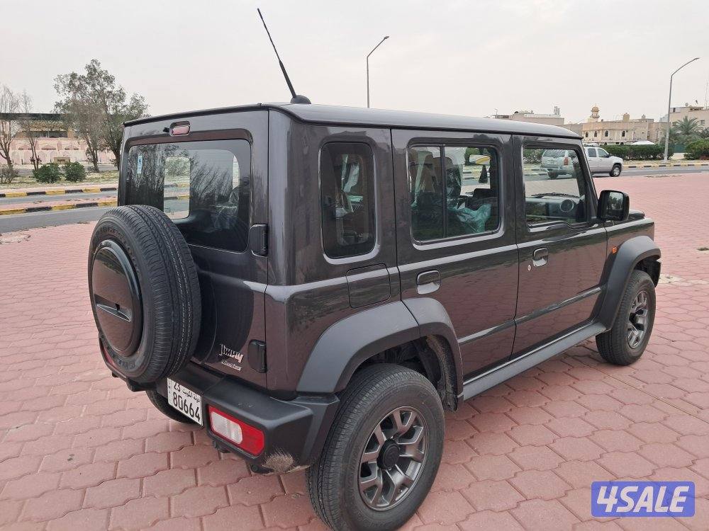 للبيع سوزوكي جيمني موديل 2025 ماشي 11 الف شبه اصفار كامل المواصفات4